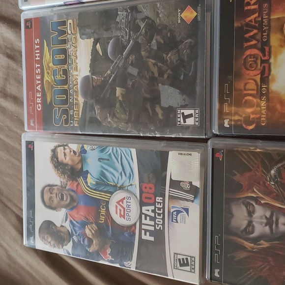 Vintage Psp Game music movie Lot Castlevania,God of War, Red hot chili Peppers - Picture 3 of 16
